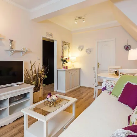 Suzy Apartment *