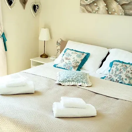 Suzy Apartman *